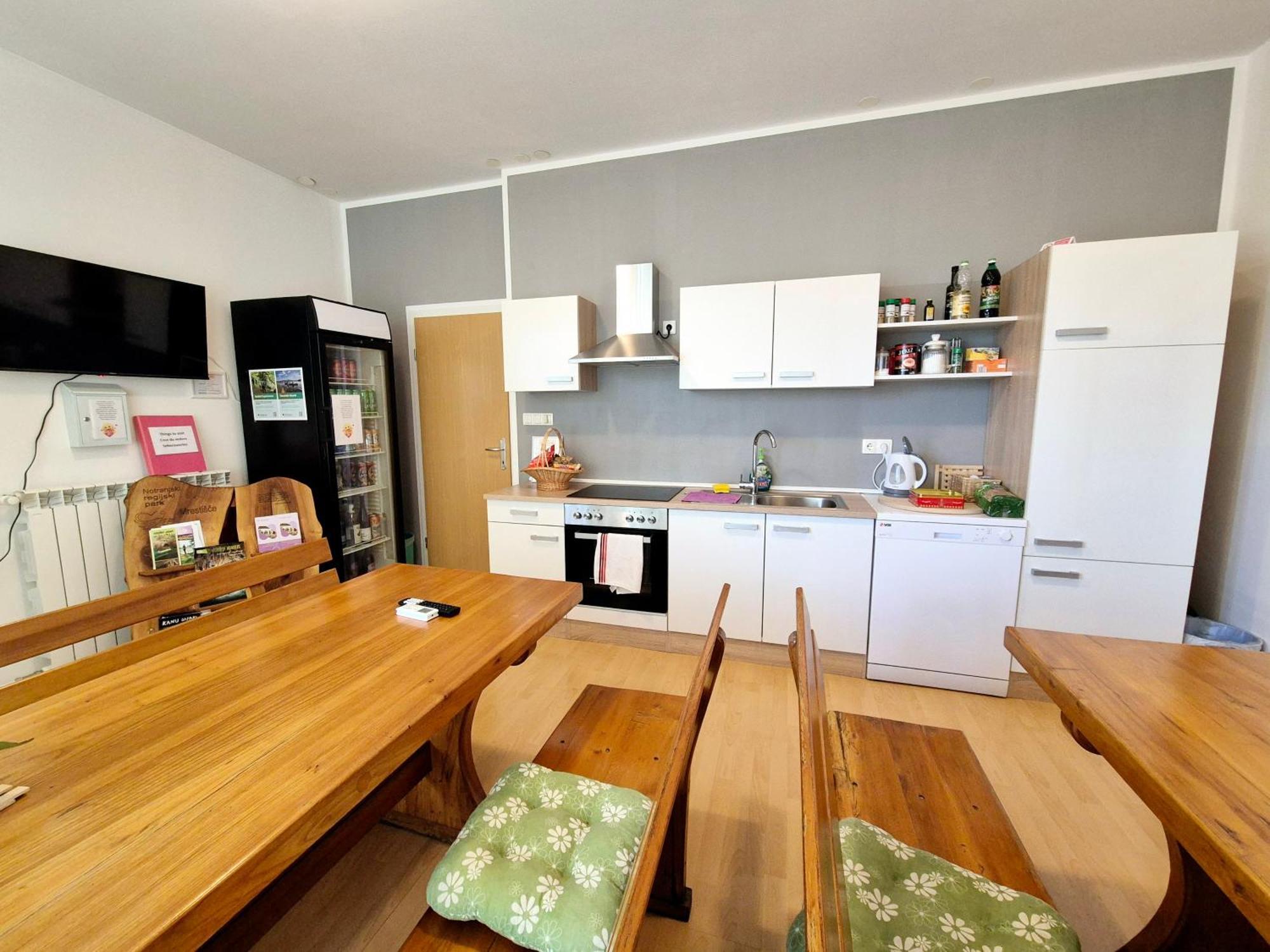 Apartments Furman - Self Check-In Rakek Ngoại thất bức ảnh