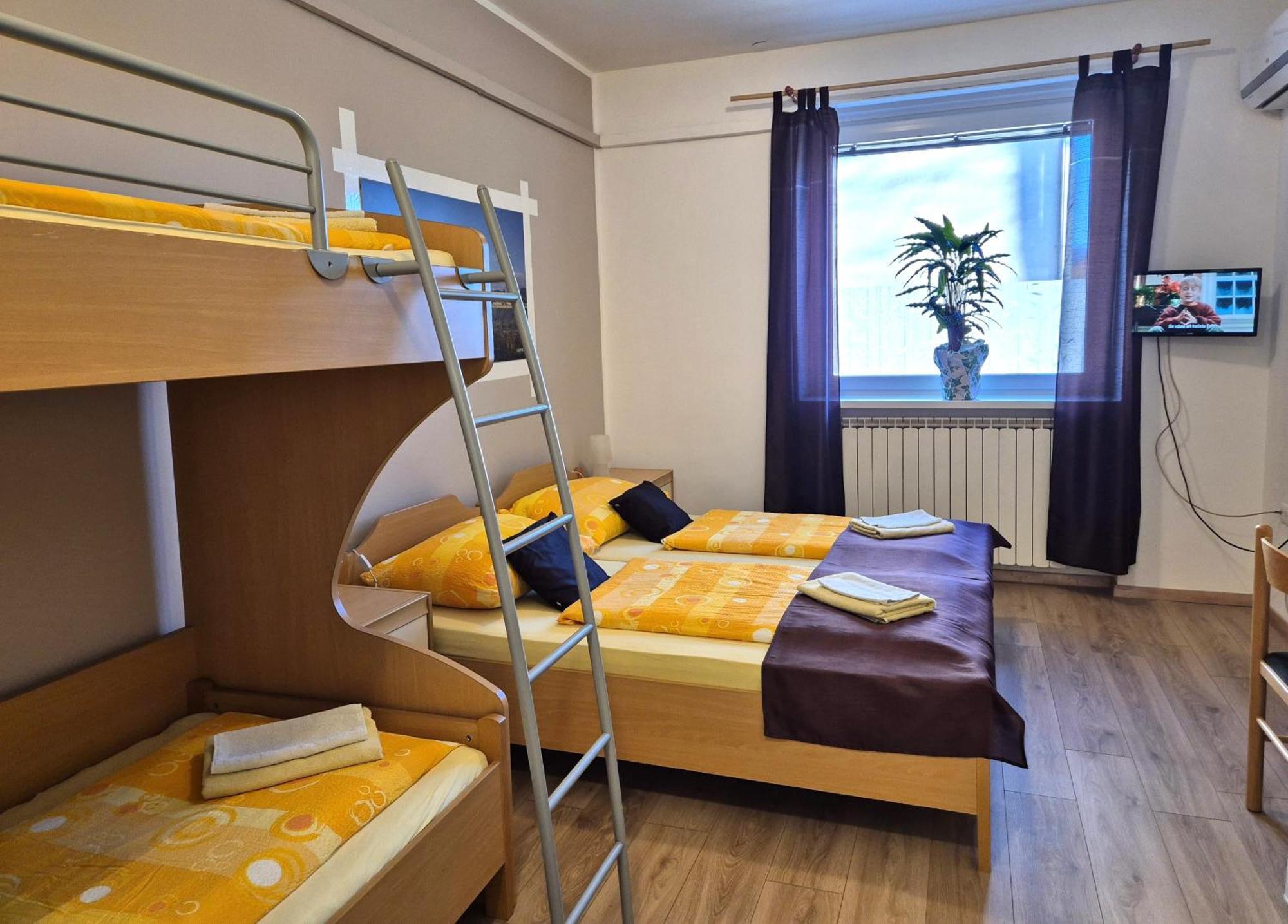 Apartments Furman - Self Check-In Rakek Ngoại thất bức ảnh